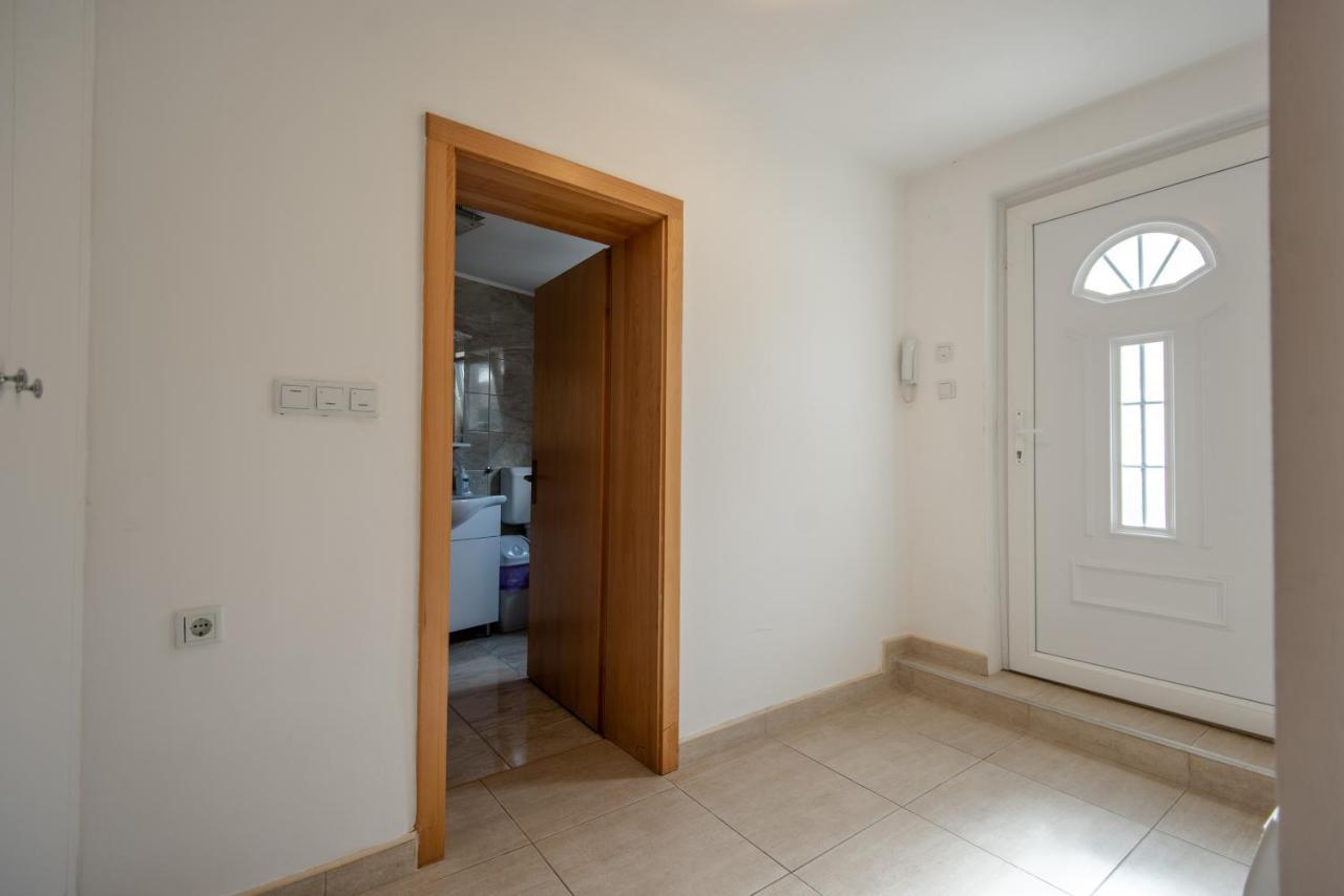Apartman Mira ซาราเยโว ภายนอก รูปภาพ