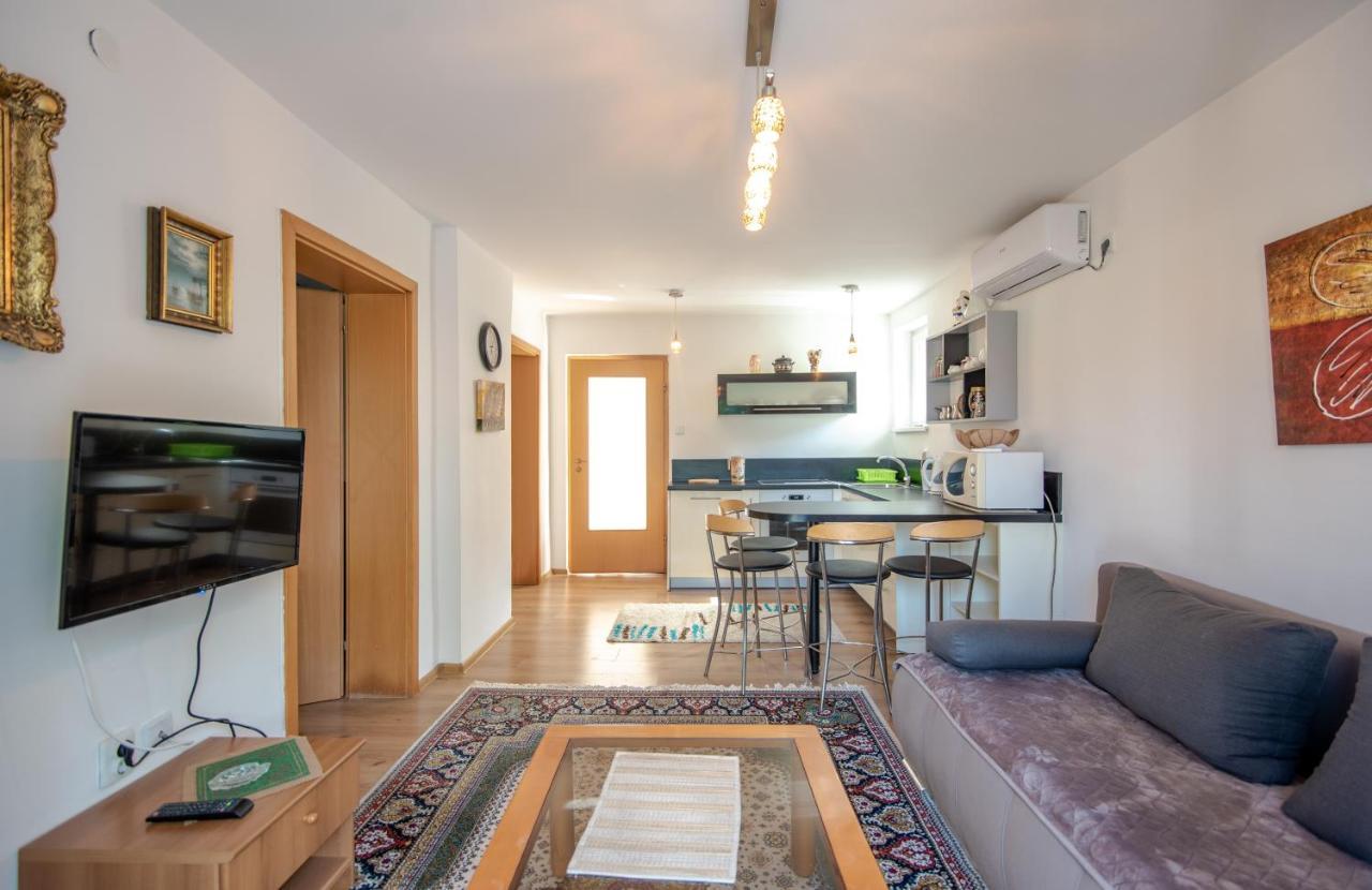 Apartman Mira ซาราเยโว ภายนอก รูปภาพ